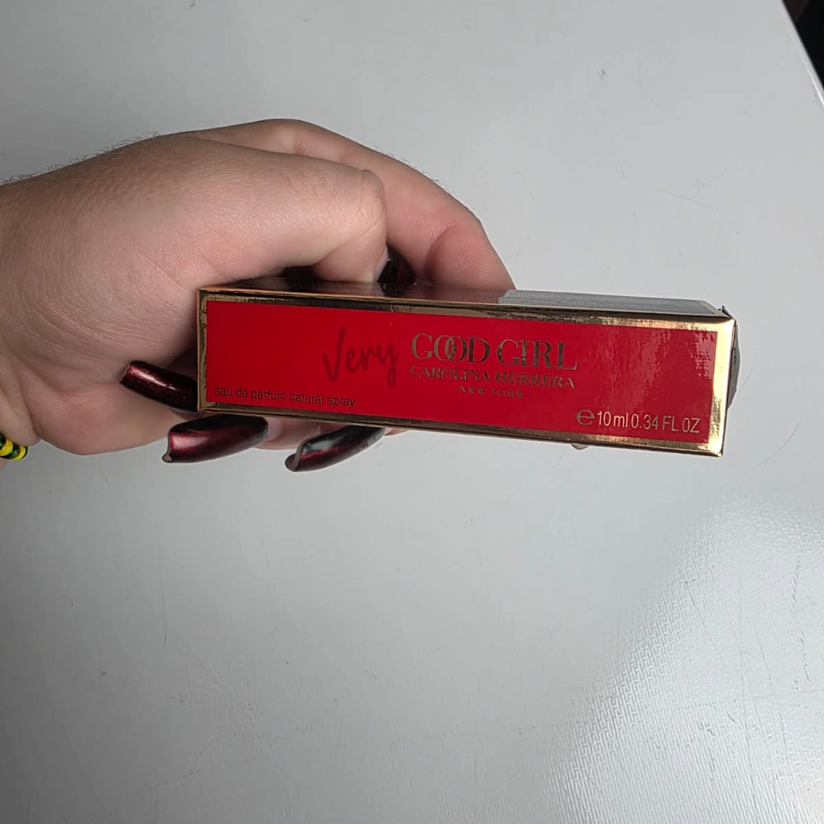 Carolina Herrera Very Good Girl – Eau de Parfum Mujer 10 ml (Travel Spray)